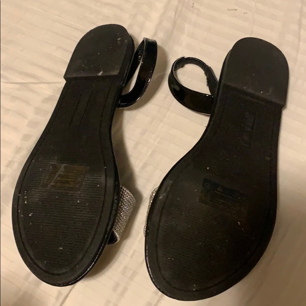 Sandals - Picture 2 of 4